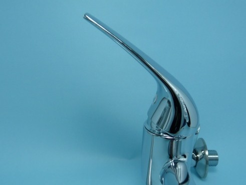 sanei_k170_up_s.jpg(50709 byte)